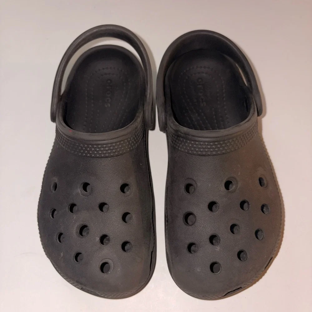 Crocs size C 12 black